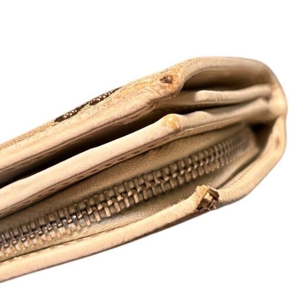 Gucci GG Canvas and Leather long wallet with interlocking GG charm pull - Picture 10 of 12